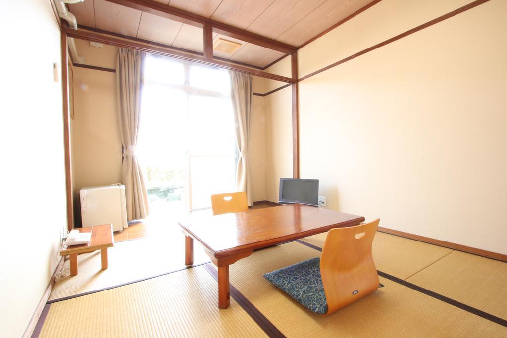 Shinwakan Hotel Satsumasendai Quarto foto